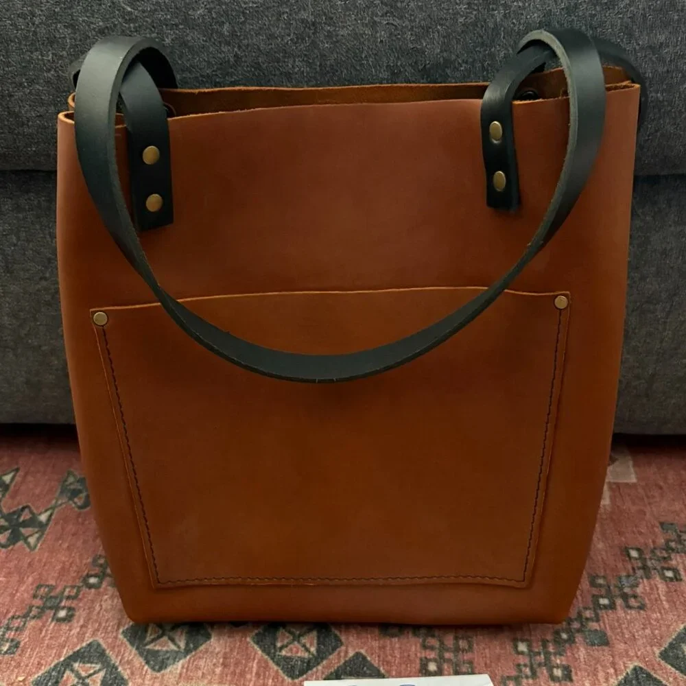 PLG Medium Honey Classic Tote - Picture 1 of 4